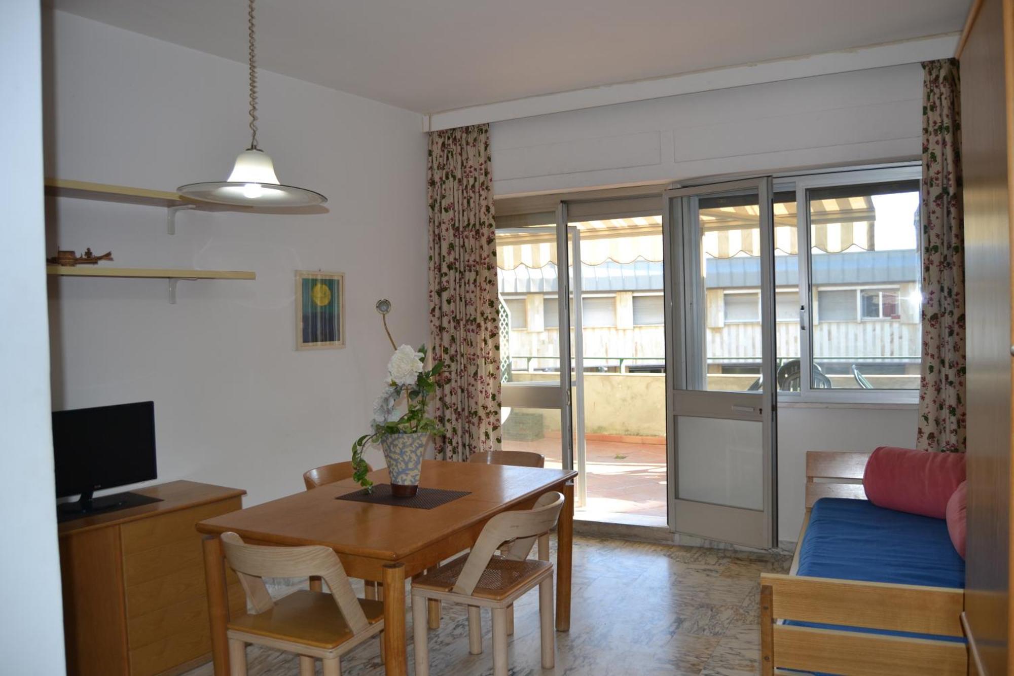 Imperiale Apartment Tirrenia Exterior photo